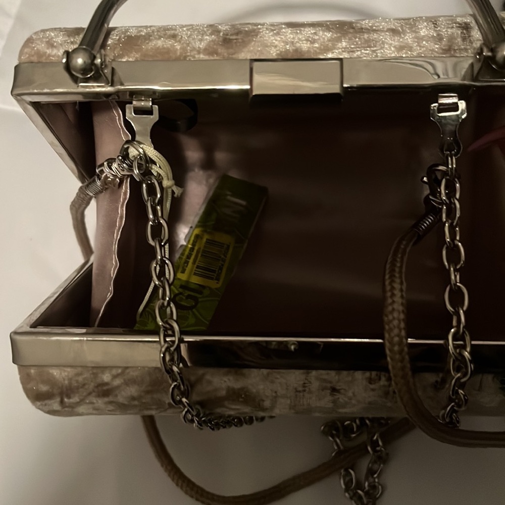 Gianni Bini small bag, Dillard’s brand - Picture 4 of 4
